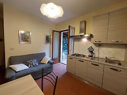 Farmhouse in Monte Santa Maria Tiberina With Garden