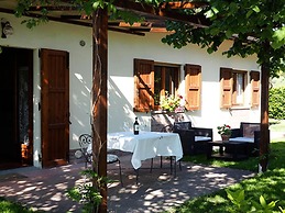 Farmhouse in Monte Santa Maria Tiberina With Garden