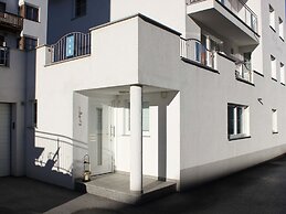 Modern Apartment in Fiss at Ski Bus Stop