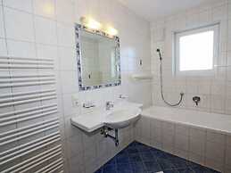 Modern Apartment in Fiss at Ski Bus Stop