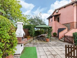 Nice Apartment in Pian di Sco-campiglia With Sauna