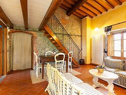 Nice Apartment in Pian di Sco-campiglia With Sauna