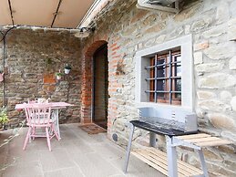 Nice Apartment in Pian di Sco-campiglia With Sauna