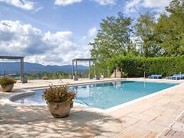 Nice Apartment in Pian di Sco-campiglia With Sauna