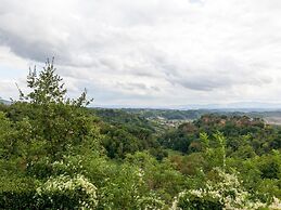 Nice Apartment in Pian di Sco-campiglia With Sauna