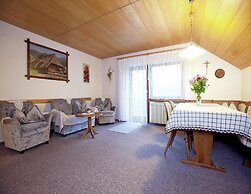 Modern Apartment in Bad Peterstal-griesbach With Vineyards