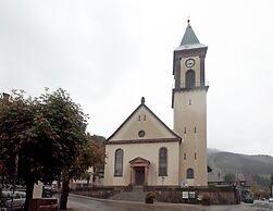 Modern Apartment in Bad Peterstal-griesbach With Vineyards