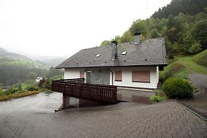 Modern Apartment in Bad Peterstal-griesbach With Vineyards