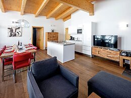 Luxurious Apartment With Sauna, Garage, Roof Terrace