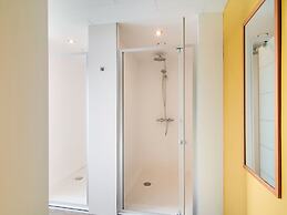 Spacious Mansion in Waimes With Sauna