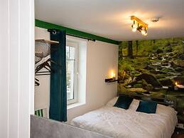 Spacious Mansion in Waimes With Sauna