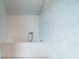 Spacious Mansion in Waimes With Sauna
