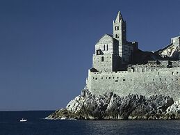 Inviting Holiday Home With Terrace, Garden Furniture, BBQ