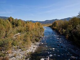 Inviting Holiday Home With Terrace, Garden Furniture, BBQ