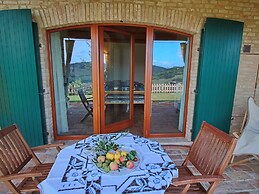 Cottage in Montelabbate With Pool, Garden, Bbq, Parking