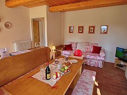 Cottage in Montelabbate With Pool, Garden, Bbq, Parking