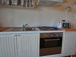 Cottage in Montelabbate With Pool, Garden, Bbq, Parking