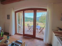 Cottage in Montelabbate With Pool, Garden, Bbq, Parking