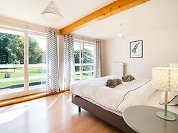 Luxurious Villa With Pool and Sauna, and Very Suitable for Culinary Wo