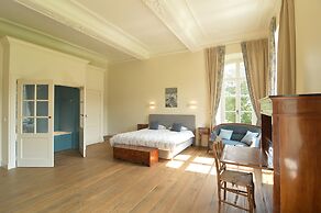 Luxurious Castle in Marchin With Infrared Sauna