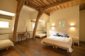 Luxurious Castle in Marchin With Infrared Sauna