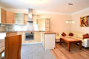 Lovely Flat in Deggendorf With Luxurious Furnishings With Southern Fla