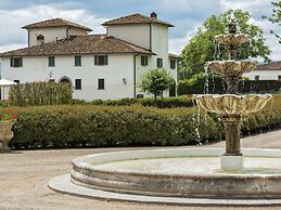 Restful Holiday Home in Reggello With Swimming Pool