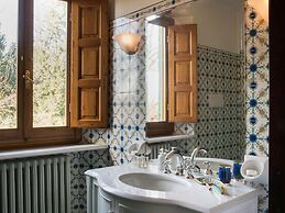 Restful Holiday Home in Reggello With Swimming Pool