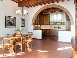 Restful Holiday Home in Reggello With Swimming Pool