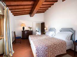 Restful Holiday Home in Reggello With Swimming Pool