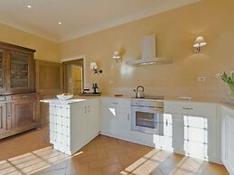 Restful Holiday Home in Reggello With Swimming Pool