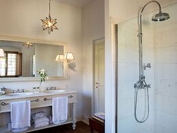 Restful Holiday Home in Reggello With Swimming Pool