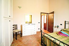 Lovely Farmhouse in Asciano With Swimming Pool