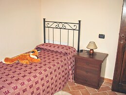 Lovely Farmhouse in Asciano With Swimming Pool