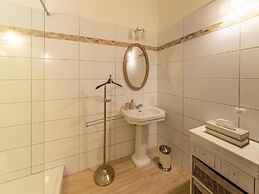 Suave Holiday Home in Stavelot With Infrared Sauna