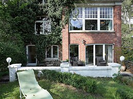 Suave Holiday Home in Stavelot With Infrared Sauna