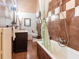 Captivating Apartment in Assisi With Swimming Pool