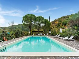 Captivating Apartment in Assisi With Swimming Pool
