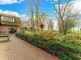 Cosy Apartment in Sint Maartensbrug Near the Beaches