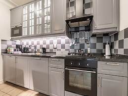 Cosy Apartment in Sint Maartensbrug Near the Beaches