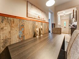 Cosy Apartment in Sint Maartensbrug Near the Beaches
