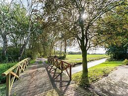 Cosy Apartment in Sint Maartensbrug Near the Beaches