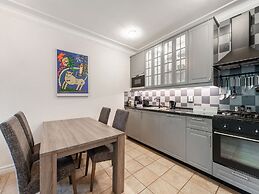 Cosy Apartment in Sint Maartensbrug Near the Beaches