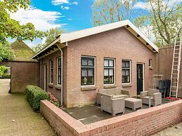 Cosy Apartment in Sint Maartensbrug Near the Beaches