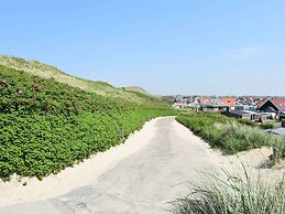 Spacious Holiday Home Hazenborgh in Callantsoog Near Beach