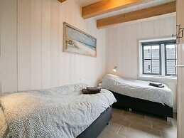 Spacious Holiday Home Hazenborgh in Callantsoog Near Beach