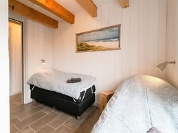 Spacious Holiday Home Hazenborgh in Callantsoog Near Beach