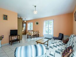Spacious Holiday Home in Saint-nexans With Terrace