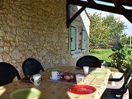 Spacious Holiday Home in Saint-nexans With Terrace