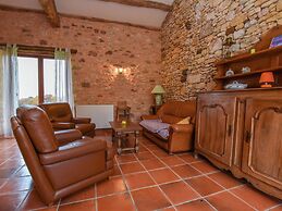 Perigord House With Private Swimming Pool in the Middle of Unspoiled N